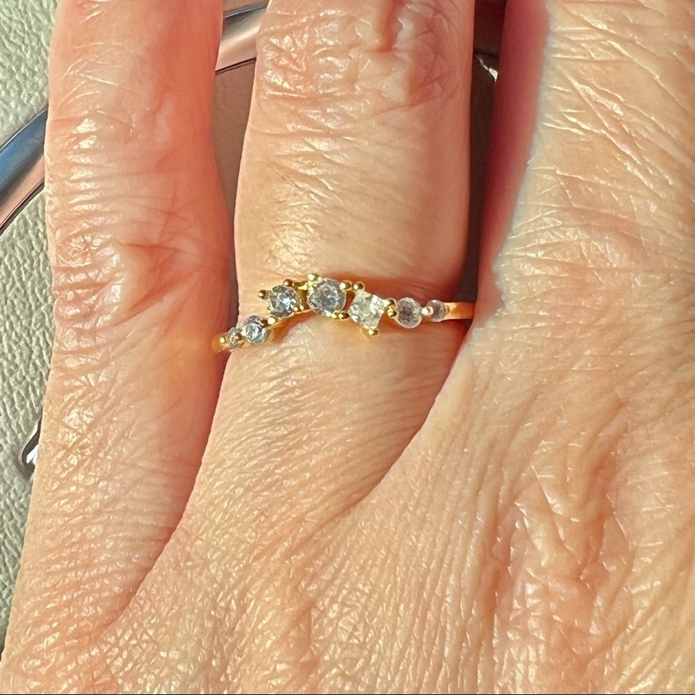 Crystal Wave Clear Round & Square CZ Gold-Plated Stamped S925 Size 6 - Picture 2 of 5